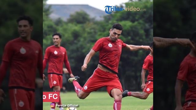 Jelang Laga Kontra Borneo FC, Persija Jakarta Menaikkan Intensitas latihan смотреть онлайн