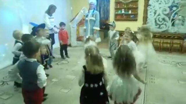 Утренник "Карапузики" смотреть онлайн