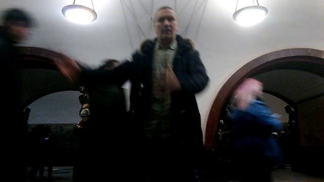 ПРОСЛАВЛЕНИЕ и поклонение в метро смотреть онлайн