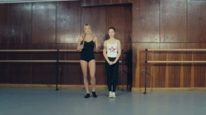 Развиваем ГИБКОСТЬ СПИНЫ! Самые ПРОСТЫЕ упражнения для начинающих! Гибкая и сильная спина ДОМА