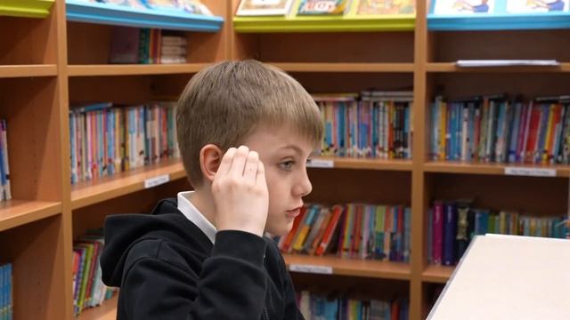 Debate It! Should children have to wear uniform? смотреть онлайн