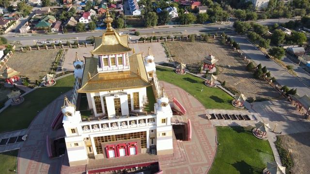 Золотая обитель Будды Шакьямуни. смотреть онлайн