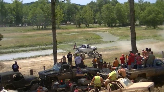 dakota smith in the young gunz truck at bricks off road 2016 смотреть онлайн