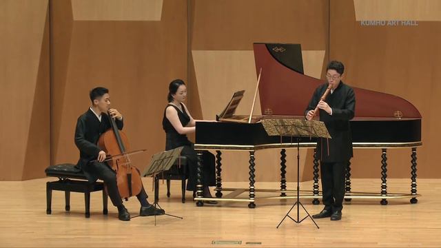 J.S. Bach Sonata in e minor, BWV 1034 смотреть онлайн