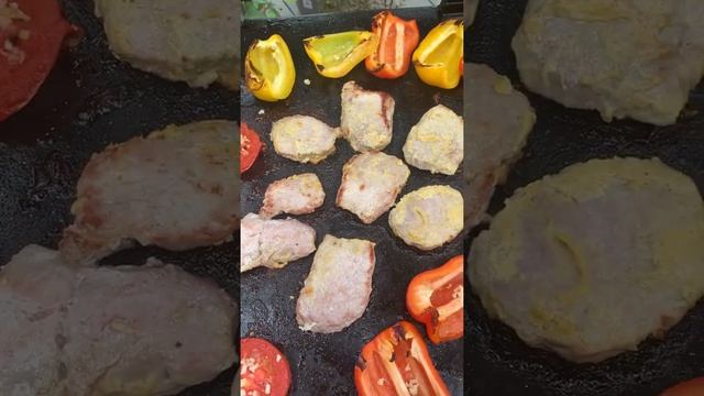 Мясо и овощи на планче у Маркизы на даче смотреть онлайн