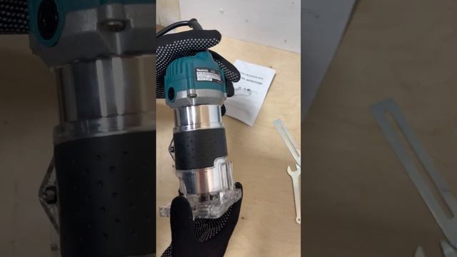 Фрезер Makita 3709 Кромочный триммер смотреть онлайн