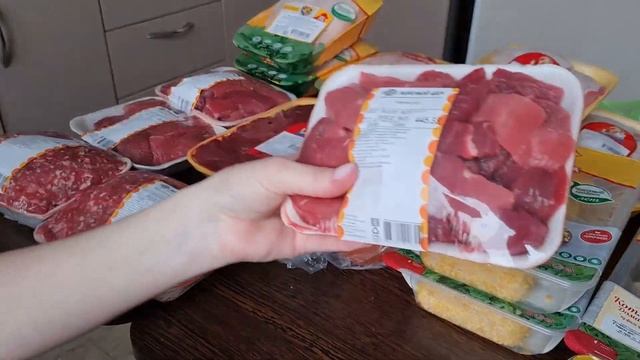 МЯСНАЯ ЗАКУПКА В ГЛОБУС - НАБИВАЕМ МОРОЗИЛКУ смотреть онлайн