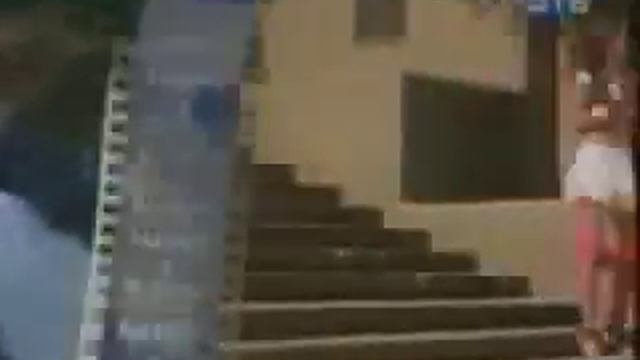 golie i smeshnie devushka bez trusov смотреть онлайн