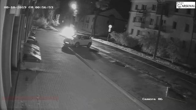 Видеокамера HD 2Mp HiWatch DS-T203 смотреть онлайн