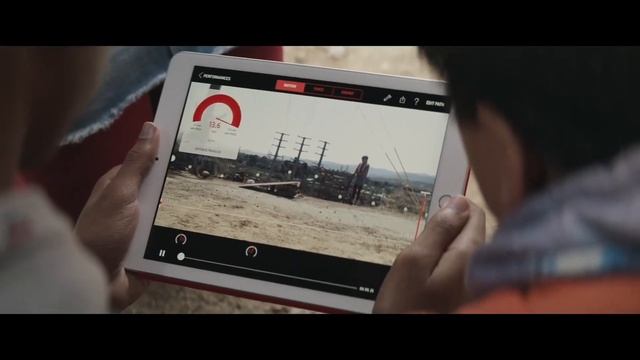 На русском: iPad (2018) - Домашка, рекламный ролик Apple от 27 марта 2018 смотреть онлайн
