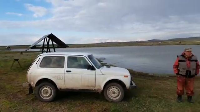 Платная рыбалка, пруд Черноморец 28.04.20г. Уловы рыбаков. смотреть онлайн