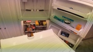 Льется вода в холодильнике. В чем причина? Разморозка холодильника стимером. Советы техникам