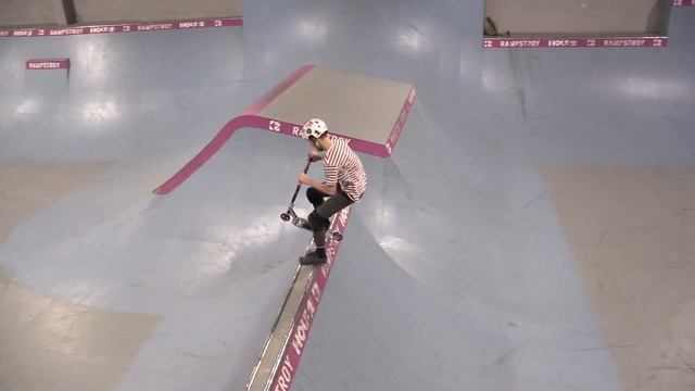 Максим Бакаев - INGRESS scooter jam смотреть онлайн