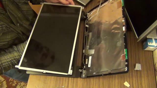 Замена экрана в ноутбуке ASUS K52F. Это просто! смотреть онлайн