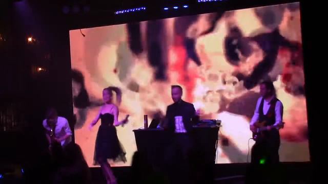 Между нами любовь - Icon Band (Мини состав) смотреть онлайн