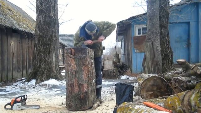 Пчеловодство.Роеловство.Как сделать колоду для эко мёда.Как изготовить колоду бензопилой #Роеловств смотреть онлайн