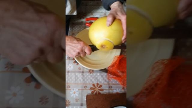 Как порезать ПОМЕЛО - мой первый помело смотреть онлайн