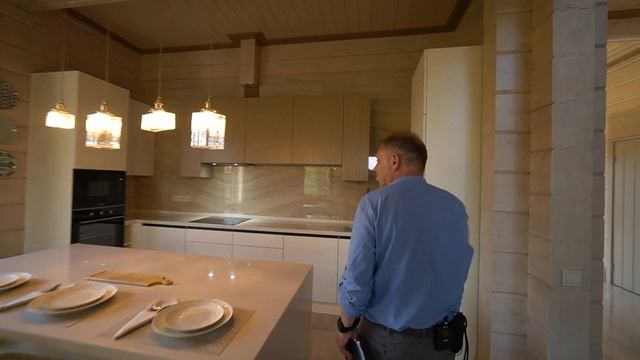 Новый дом из премиального клееного бруса с мебелью, с мастер-спальней на 1-ом этаже КП Голицыно-4 смотреть онлайн