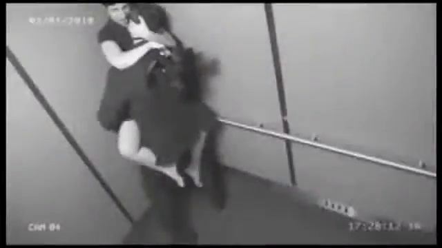 Приколы в лифте скрытая камера смотреть онлайн