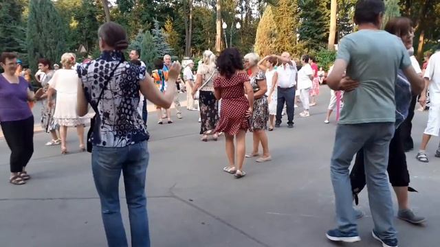 МАРДЖАНДЖА!??/КРАСИВАЯ ПЕСНЯ И ТАНЦЫ В ПАРКЕ ГОРЬКОГО ХАРЬКОВ ИЮЛЬ 2021 смотреть онлайн