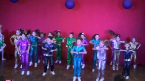 Танец  под песню  Open Kids  '' Прыгай ''  !