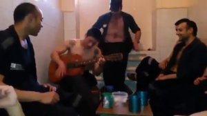 Журавли. Арестант поёт, душевно? (Текст и аккорды песни в описание)