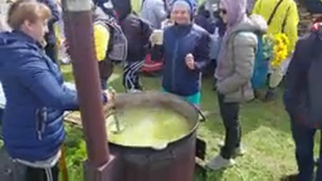Шоу "Таланова и Таланты" Выпуск 18, Русские народные гулянья "Уж мы сеяли лён" смотреть онлайн