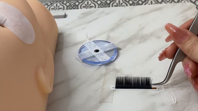 Practice Applying Eyelash Extensions on a Mannequin Head смотреть онлайн