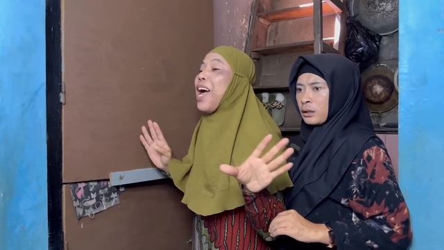 SEHARIAN SUSI APES !!! смотреть онлайн