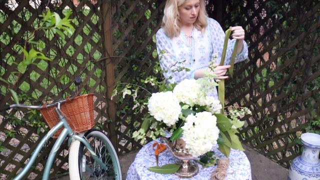 🚲 HOW TO FORAGE FOR A BOUQUET // OH SO LOVINGLY