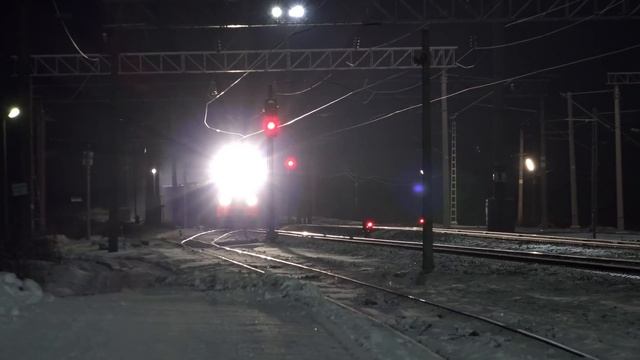 Вечер на станции Галич. Ночные поезда на Транссибе. Северная железная дорога. смотреть онлайн