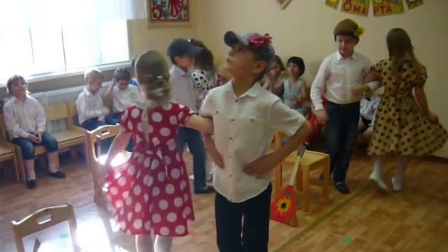 Танец Девушки фабричные старшая группа смотреть онлайн