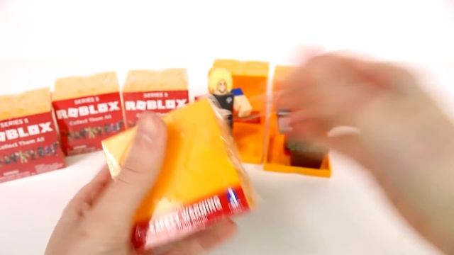 Roblox Series 5 Blind Box Unboxing Toy Review смотреть онлайн