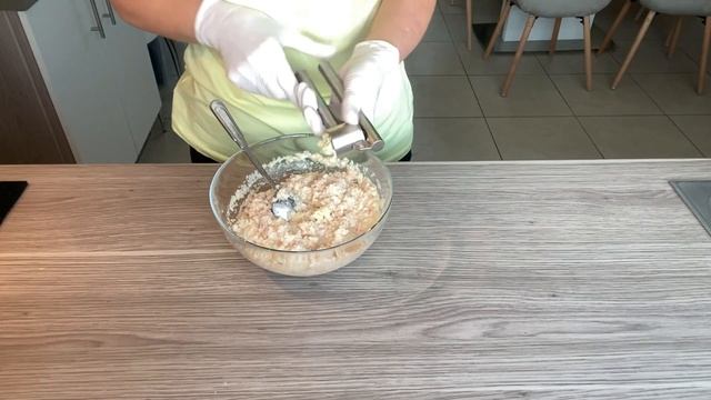 Вкуснейшие оладьи из крабовых палочек и цветной капусты! смотреть онлайн