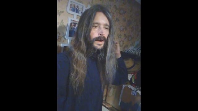 Длинноволосый 43-летний тенор мужчина-Фа2 октавы на распеке!