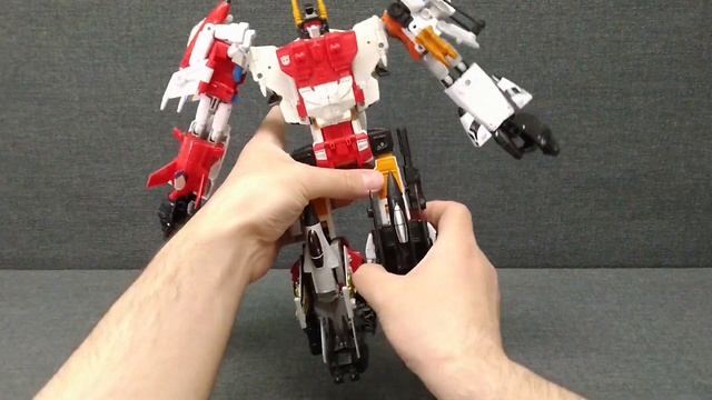 Обзор сборного трансформера Superion (6 в 1) - Generations - Combiner Wars. Музей Р-ТФ. смотреть онлайн
