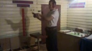 Выполнение упражнения по стрельбе, из ПМ