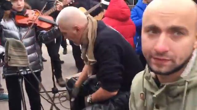 Запорожцы спели на недостроенных мостах песню Вакарчука смотреть онлайн