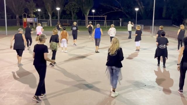 AIRES TANGO #ballodigruppo #ballidigruppo #antoniocottini #Linedance #joeyerina смотреть онлайн