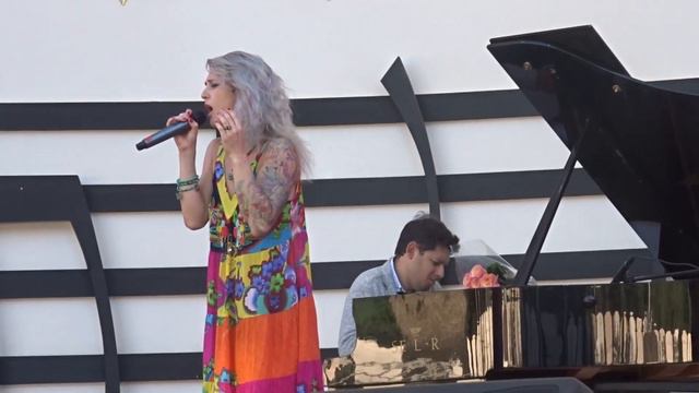 Дарья Ловать "Любовь - волшебная страна"(Э.Рязанов - А.Петров) смотреть онлайн