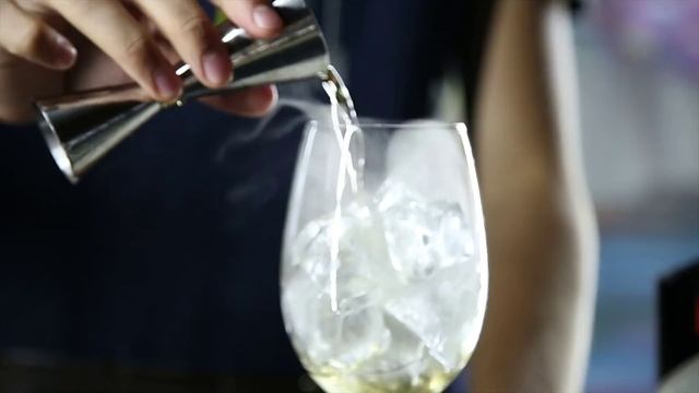 Мастерское приготовление коктейлей от CulinaryOn! смотреть онлайн