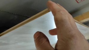 Как легко и быстро закрепить ламинат на потолок своими руками