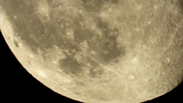 NIKON P1000 - Moon - MAX ZOOM
