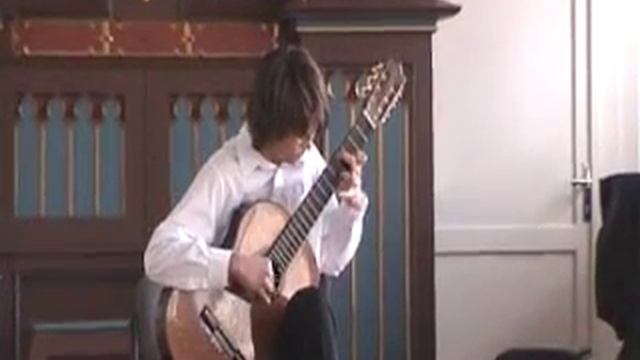 Oleg Sergeev plays tango ''Verano Porteno'' by Astor Piazzolla смотреть онлайн