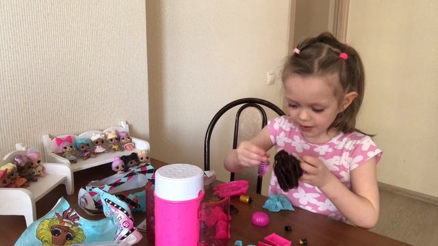 Распаковка капсулы лол, лол с волосами второй серии. Меняет цвет в холодной воде! смотреть онлайн