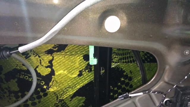 Volkswagen Tiguan дверная вибро-шумоизоляция в три слоя. Блокируем шумы и улучшаем акустику смотреть онлайн