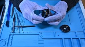 Разборка смарт-часов Samsung Galaxy Watch