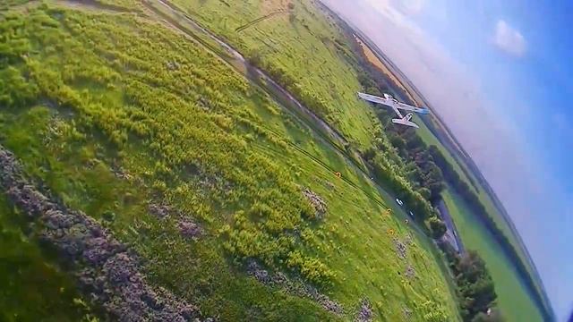 fly near rc airplane 2 смотреть онлайн