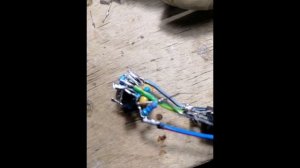 Схема защиты зарядного от кз и переполюсовки.