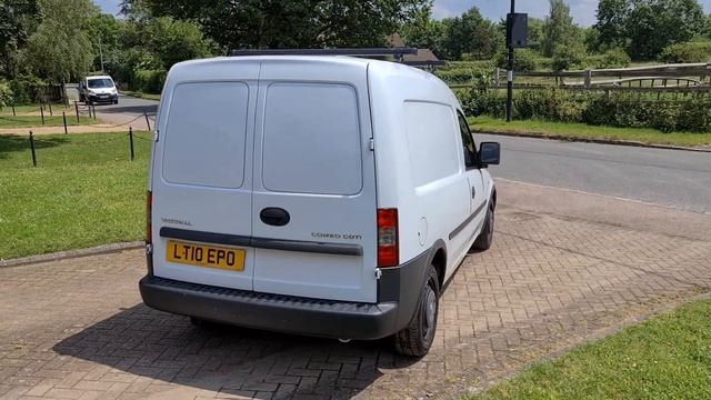 Vauxhall Combo 1700 CDTI 2010 White Manual NO VAT Full Service History смотреть онлайн